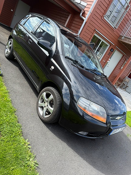 Chevrolet Kalos 2 of 6