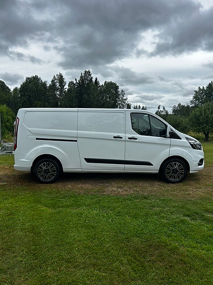 Ford Transit Custom 4 of 5