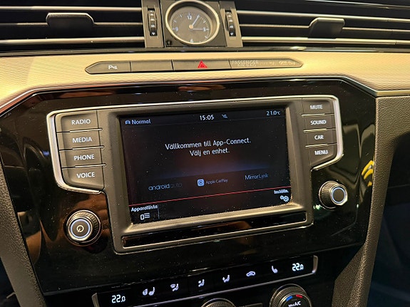 Volkswagen Passat Alltrack 13 of 27