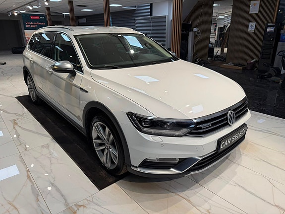 Volkswagen Passat Alltrack 8 of 27