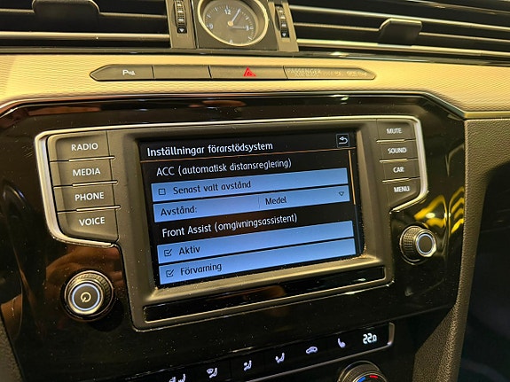 Volkswagen Passat Alltrack 15 of 27