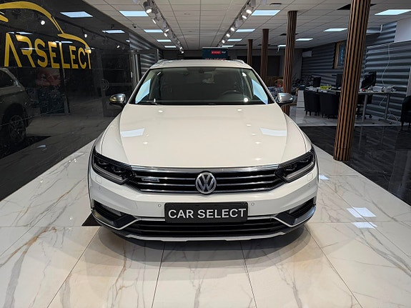 Volkswagen Passat Alltrack 9 of 27