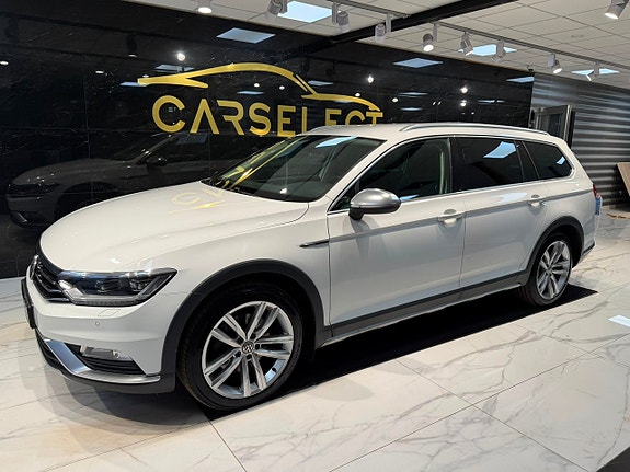 Volkswagen Passat Alltrack 2 of 27