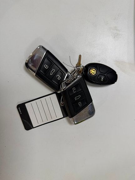 Volkswagen Passat Alltrack 23 of 27