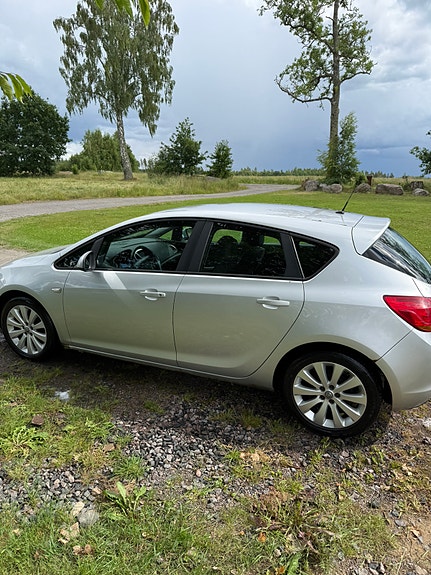 Opel Astra 3 of 5