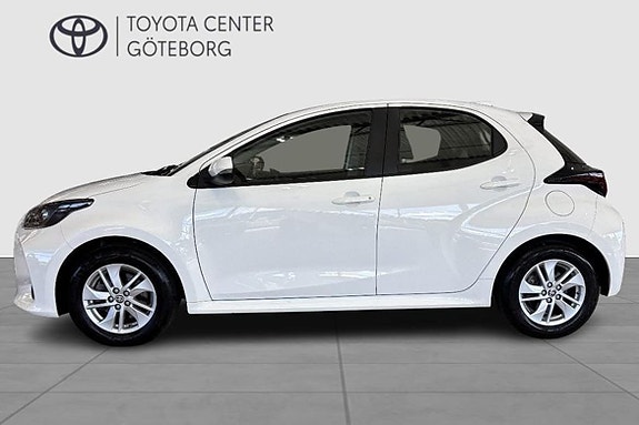 Toyota Yaris 5 of 5