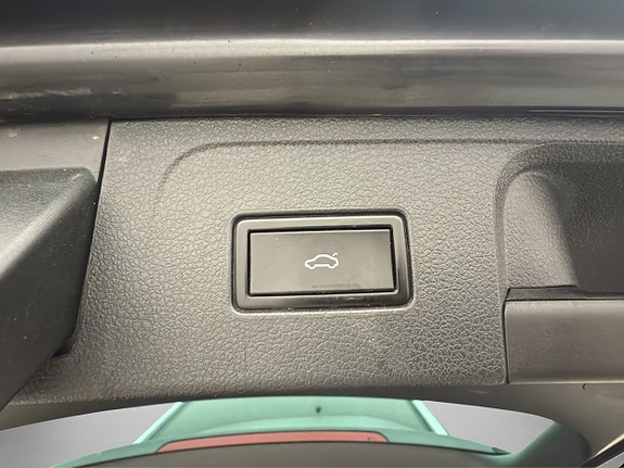 Volkswagen Passat Alltrack 29 of 30