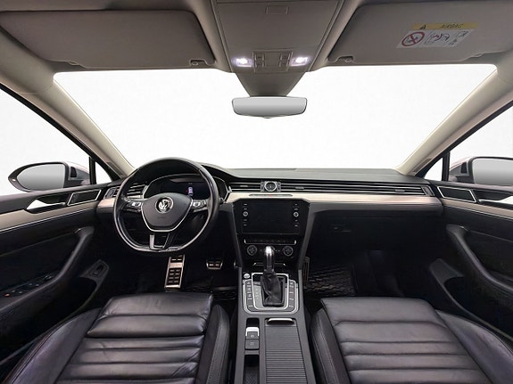 Volkswagen Passat Alltrack 13 of 30