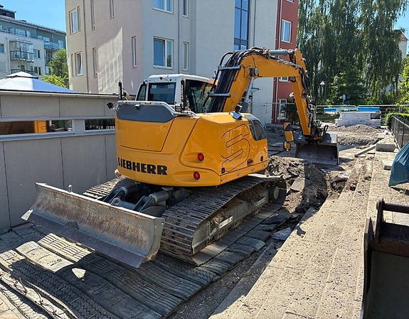 Liebherr 914 Compact 2 of 6
