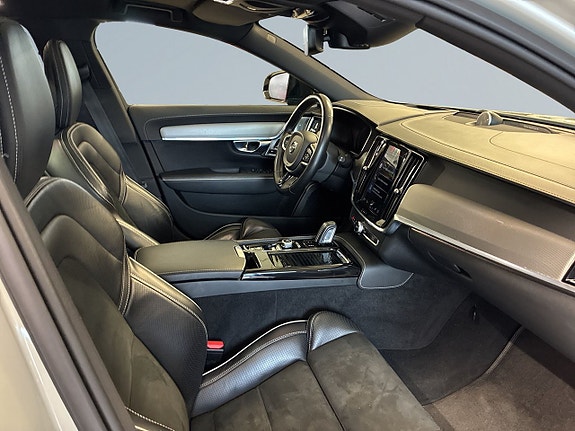 Volvo V90 10 of 19