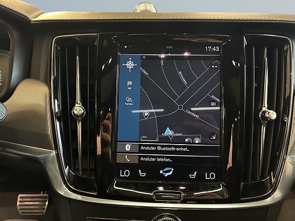 Volvo V90 11 of 19