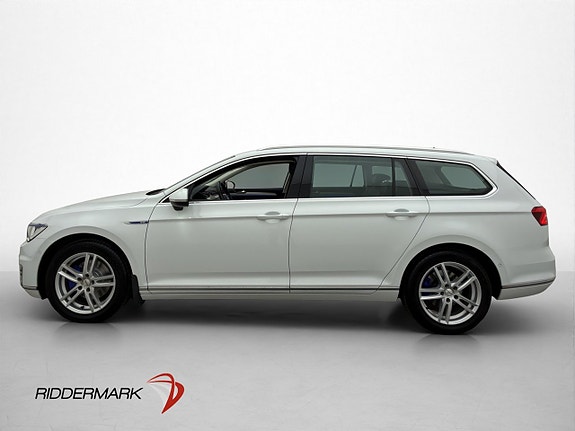 Volkswagen Passat 5 of 30