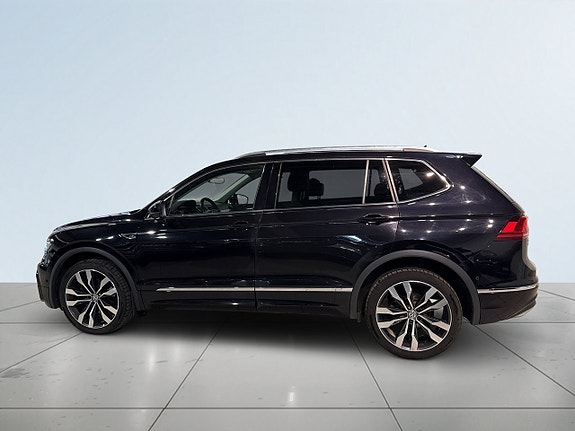 Volkswagen Tiguan Allspace 4 of 5