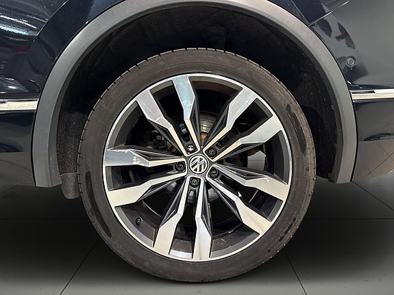 Volkswagen Tiguan Allspace 13 of 22
