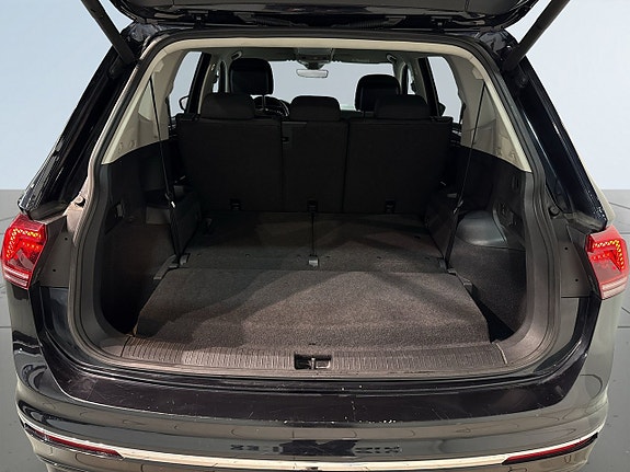 Volkswagen Tiguan Allspace 11 of 22