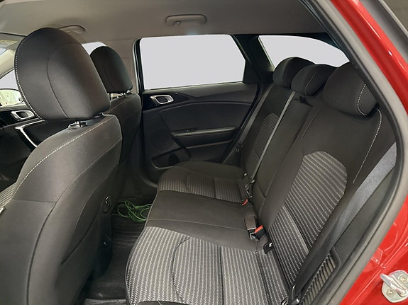 Kia Ceed 9 of 17