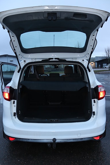 Ford C-Max 11 of 18