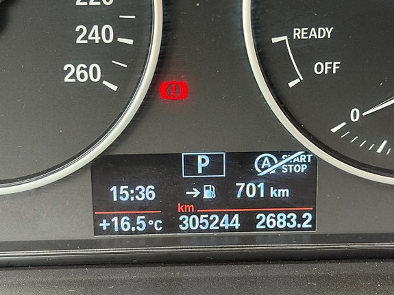 BMW 318d 14 of 16