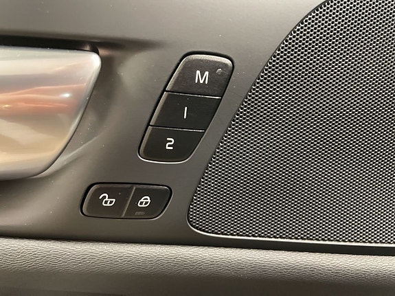 Volvo S60 13 of 15