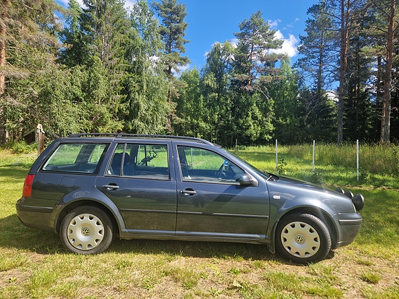 Volkswagen Golf IV 2 of 5