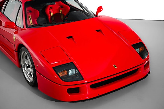 Ferrari F 40 7 of 26