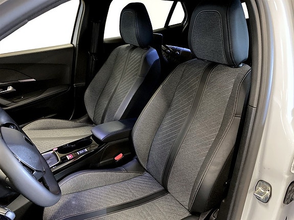 Peugeot 2008 5 of 5