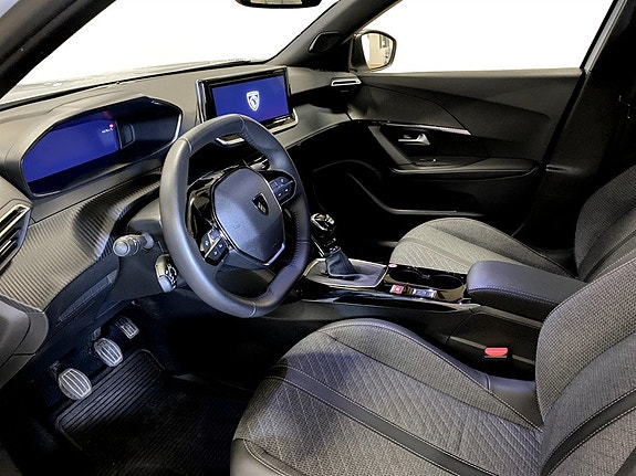 Peugeot 2008 4 of 5