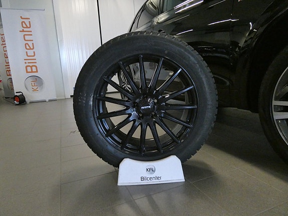 Audi Q5 2 of 5