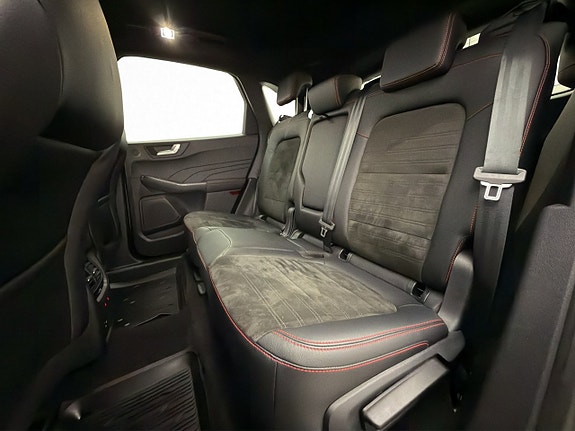Ford Kuga 17 of 30