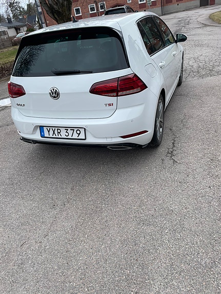 Volkswagen Golf VII 4 of 5