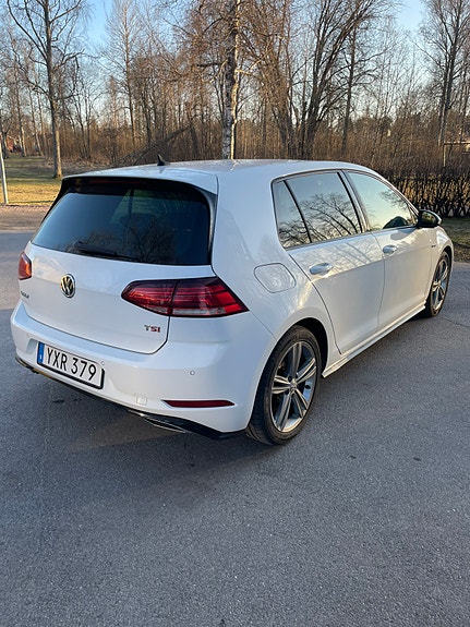 Volkswagen Golf VII 3 of 5