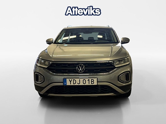 Volkswagen T-Roc 2 of 5