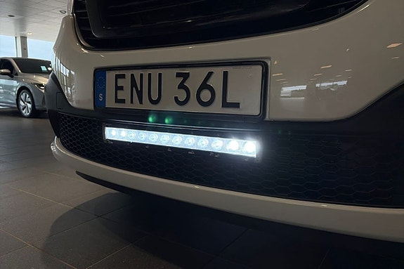 Nissan NV300 23 of 24