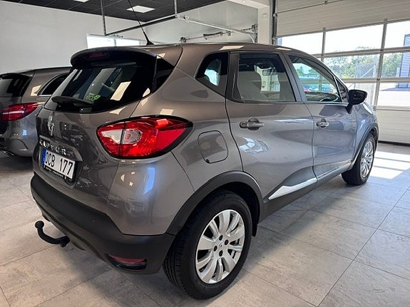Renault Captur 4 of 5