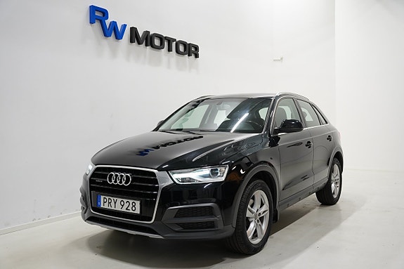 Audi Q3 2 of 21