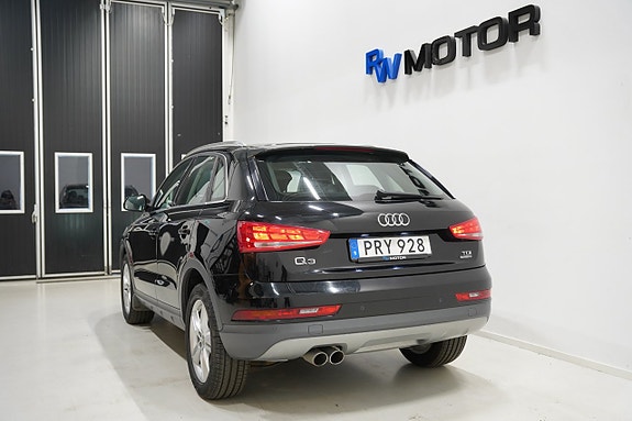 Audi Q3 4 of 21