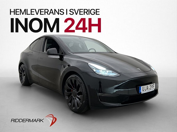 Tesla Model Y 4 of 5