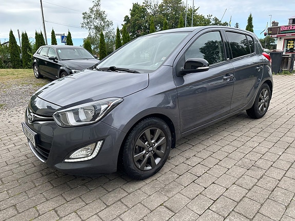 Hyundai i20 12 of 13