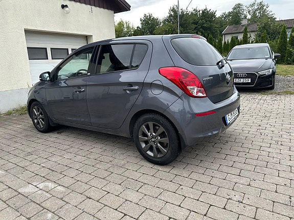 Hyundai i20 4 of 5