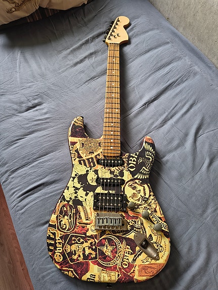 Squier OBEY Graphic Stratocaster