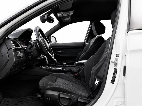 BMW 320d 8 of 14