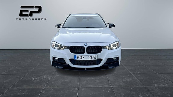 BMW 320d 2 of 5