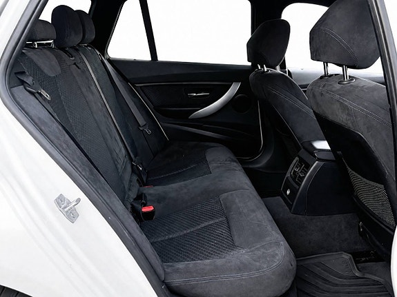 BMW 320d 11 of 14