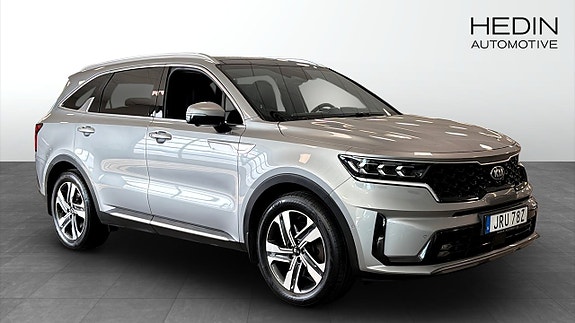 Kia Sorento 3 of 5