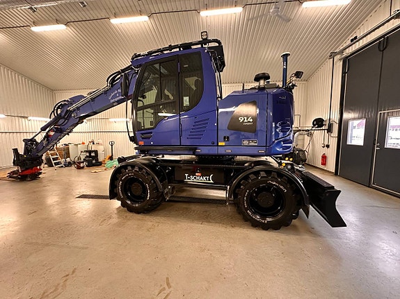 Liebherr 914 Compact (Swedigger) 2 of 11