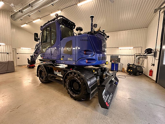 Liebherr 914 Compact (Swedigger) 3 of 11
