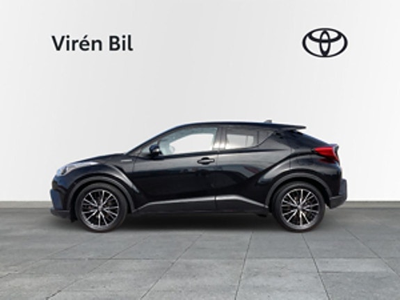Toyota C-HR 3 of 5