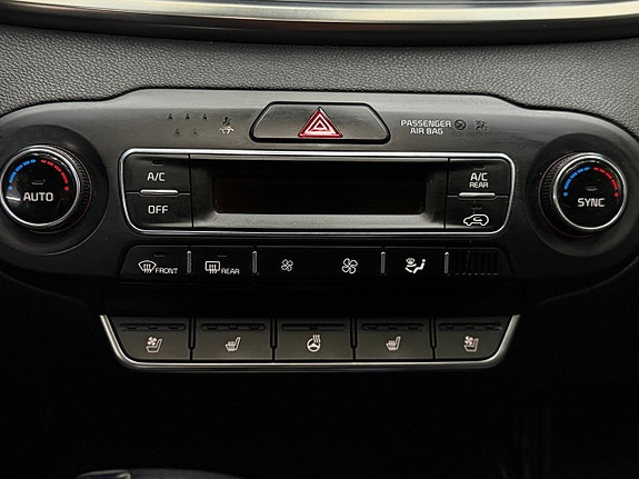 Kia Sorento 18 of 29