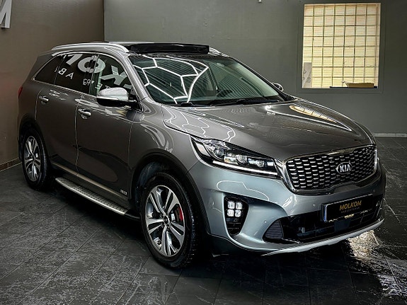 Kia Sorento 3 of 29