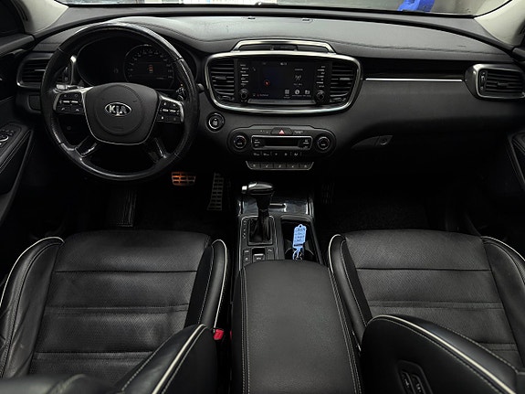 Kia Sorento 10 of 29